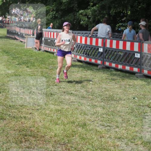21.06.2025 - 27. Vierlanden-Triathlon KatJ http://msf.ph/oto/8039782 15.06.2025 11:37:02 Schwimmen  meine-sportfotos.de