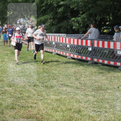 21.06.2025 - 27. Vierlanden-Triathlon KatJ http://msf.ph/oto/8039847 15.06.2025 11:37:27 Schwimmen  meine-sportfotos.de