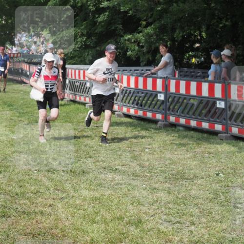 21.06.2025 - 27. Vierlanden-Triathlon KatJ http://msf.ph/oto/8039866 15.06.2025 11:37:28 Schwimmen  meine-sportfotos.de