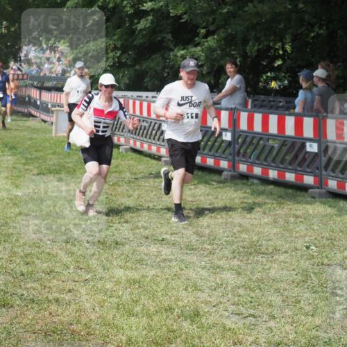 21.06.2025 - 27. Vierlanden-Triathlon KatJ http://msf.ph/oto/8039882 15.06.2025 11:37:29 Schwimmen  meine-sportfotos.de