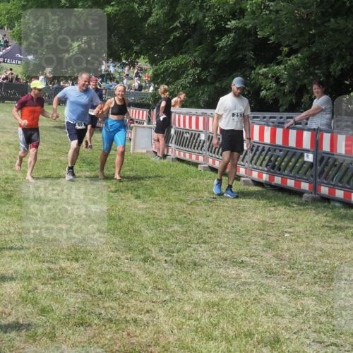 21.06.2025 - 27. Vierlanden-Triathlon KatJ http://msf.ph/oto/8039908 15.06.2025 11:37:31 Schwimmen  meine-sportfotos.de