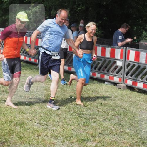 21.06.2025 - 27. Vierlanden-Triathlon KatJ http://msf.ph/oto/8039961 15.06.2025 11:37:33 Schwimmen  meine-sportfotos.de