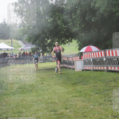 21.06.2025 - 27. Vierlanden-Triathlon KatJ http://msf.ph/oto/8040188 15.06.2025 14:27:02 Ziel 1256, 1305 meine-sportfotos.de