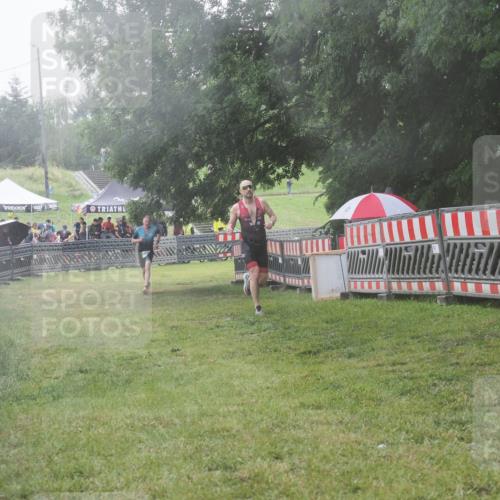 21.06.2025 - 27. Vierlanden-Triathlon KatJ http://msf.ph/oto/8040191 15.06.2025 14:27:02 Ziel 1256, 1305 meine-sportfotos.de