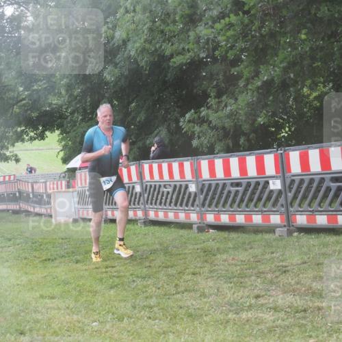 21.06.2025 - 27. Vierlanden-Triathlon KatJ http://msf.ph/oto/8040236 15.06.2025 14:27:08 Ziel 1305 meine-sportfotos.de