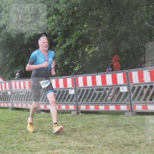 21.06.2025 - 27. Vierlanden-Triathlon KatJ http://msf.ph/oto/8040253 15.06.2025 14:27:08 Ziel 1305 meine-sportfotos.de