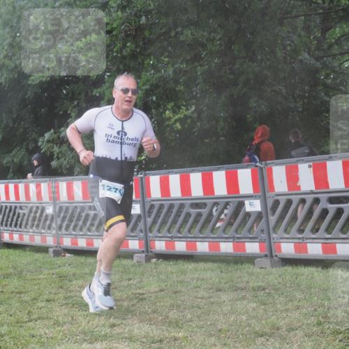 21.06.2025 - 27. Vierlanden-Triathlon KatJ http://msf.ph/oto/8040616 15.06.2025 14:28:46 Ziel 1276 meine-sportfotos.de