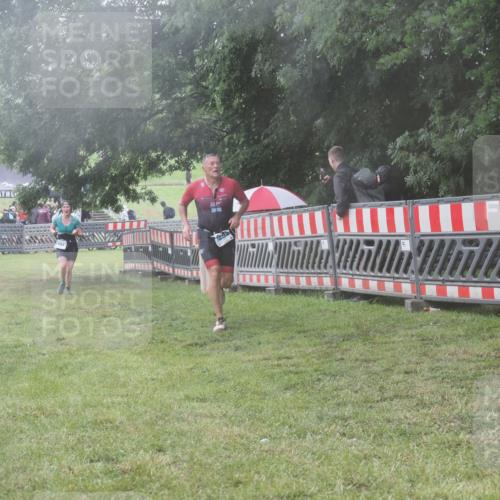 21.06.2025 - 27. Vierlanden-Triathlon KatJ http://msf.ph/oto/8040636 15.06.2025 14:28:59 Ziel 1176, 1252 meine-sportfotos.de