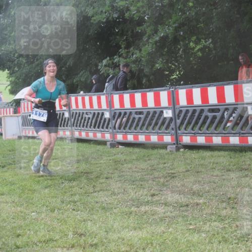 21.06.2025 - 27. Vierlanden-Triathlon KatJ http://msf.ph/oto/8040692 15.06.2025 14:29:03 Ziel 1176, 1252 meine-sportfotos.de