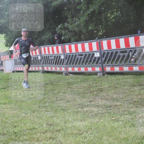 21.06.2025 - 27. Vierlanden-Triathlon KatJ http://msf.ph/oto/8040722 15.06.2025 14:29:18 Ziel 1223, 1296 meine-sportfotos.de