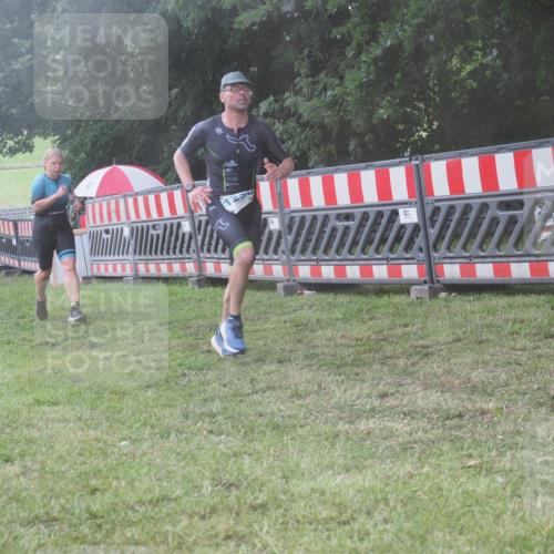 21.06.2025 - 27. Vierlanden-Triathlon KatJ http://msf.ph/oto/8040727 15.06.2025 14:29:18 Ziel 1223, 1296 meine-sportfotos.de