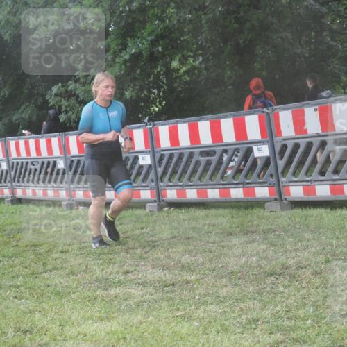 21.06.2025 - 27. Vierlanden-Triathlon KatJ http://msf.ph/oto/8040751 15.06.2025 14:29:20 Ziel 1223, 1296 meine-sportfotos.de