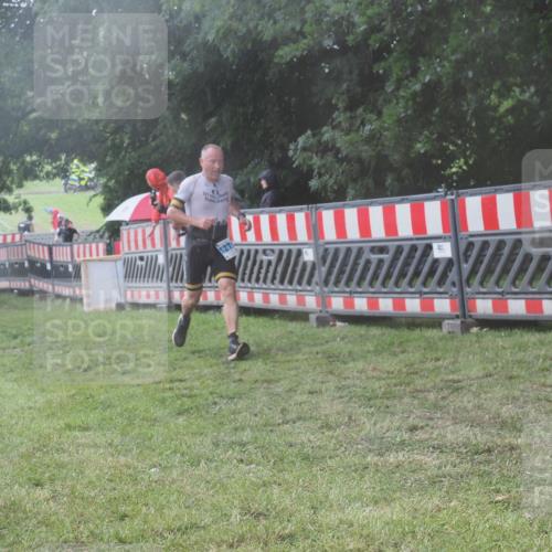 21.06.2025 - 27. Vierlanden-Triathlon KatJ http://msf.ph/oto/8040774 15.06.2025 14:29:40 Ziel 1175, 1271, 1287, 1295 meine-sportfotos.de