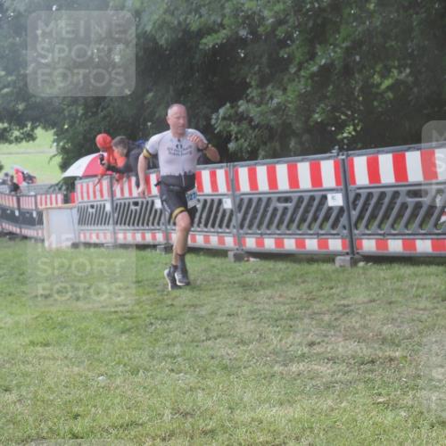 21.06.2025 - 27. Vierlanden-Triathlon KatJ http://msf.ph/oto/8040780 15.06.2025 14:29:41 Ziel 1175, 1271, 1287, 1295 meine-sportfotos.de