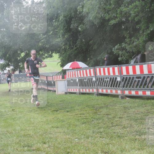 21.06.2025 - 27. Vierlanden-Triathlon KatJ http://msf.ph/oto/8040947 15.06.2025 14:30:05 Ziel 1168, 1264 meine-sportfotos.de