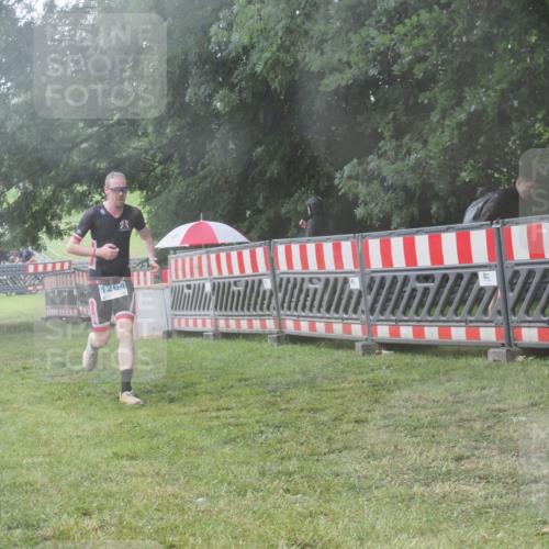 21.06.2025 - 27. Vierlanden-Triathlon KatJ http://msf.ph/oto/8040959 15.06.2025 14:30:05 Ziel 1168, 1264 meine-sportfotos.de