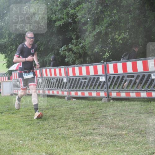 21.06.2025 - 27. Vierlanden-Triathlon KatJ http://msf.ph/oto/8040971 15.06.2025 14:30:06 Ziel 1168, 1264 meine-sportfotos.de
