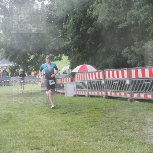 21.06.2025 - 27. Vierlanden-Triathlon KatJ http://msf.ph/oto/8041134 15.06.2025 14:30:45 Ziel 1244, 1313 meine-sportfotos.de
