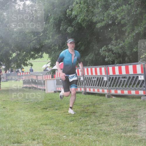 21.06.2025 - 27. Vierlanden-Triathlon KatJ http://msf.ph/oto/8041149 15.06.2025 14:30:46 Ziel 1244, 1313 meine-sportfotos.de