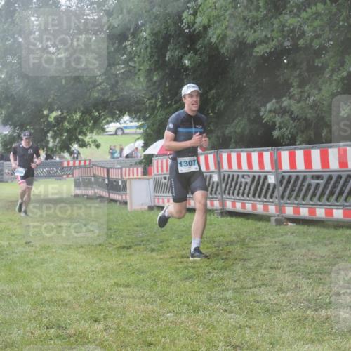 21.06.2025 - 27. Vierlanden-Triathlon KatJ http://msf.ph/oto/8041434 15.06.2025 14:32:58 Ziel 1262, 1307 meine-sportfotos.de
