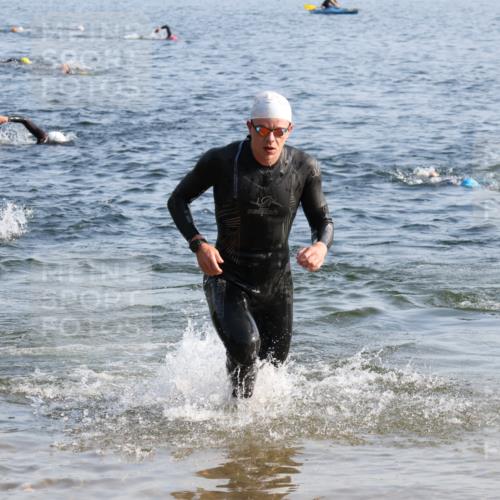 15.06.2025 - 27. Vierlanden-Triathlon Lena Gebhardt http://msf.ph/oto/8043541 15.06.2025 08:32:40 Schwimmen 14, 25, 26, 38, 41, 87 meine-sportfotos.de