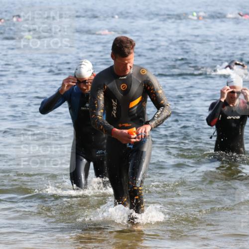 15.06.2025 - 27. Vierlanden-Triathlon Lena Gebhardt http://msf.ph/oto/8043703 15.06.2025 08:32:57 Schwimmen 8, 15, 36, 41, 60, 87, 185, 234 meine-sportfotos.de