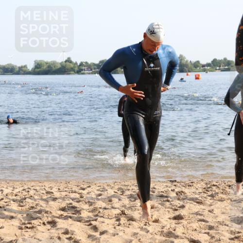 15.06.2025 - 27. Vierlanden-Triathlon Lena Gebhardt http://msf.ph/oto/8043761 15.06.2025 08:33:03 Schwimmen 8, 15, 36, 185, 234 meine-sportfotos.de