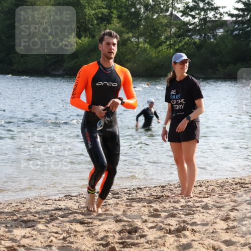 15.06.2025 - 27. Vierlanden-Triathlon Lena Gebhardt http://msf.ph/oto/8044277 15.06.2025 08:35:03 Schwimmen 12, 43, 54, 64, 80, 149, 159, 186 meine-sportfotos.de