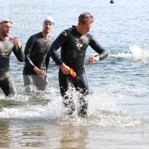 15.06.2025 - 27. Vierlanden-Triathlon Lena Gebhardt http://msf.ph/oto/8045847 15.06.2025 08:41:00 Schwimmen 99, 109, 114, 129, 147 meine-sportfotos.de