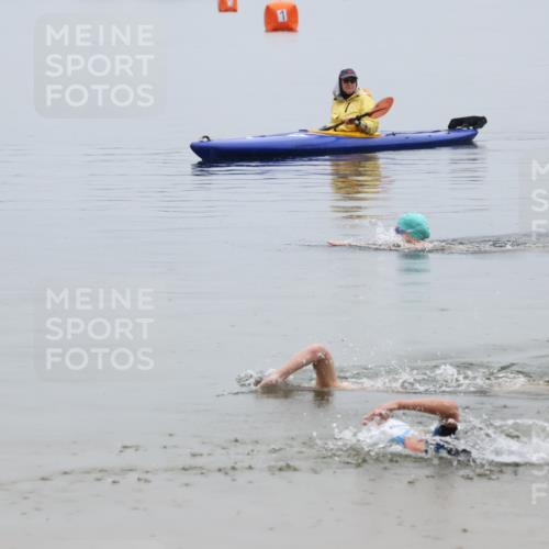 21.06.2025 - 27. Vierlanden-Triathlon Lena Gebhardt http://msf.ph/oto/8046461 15.06.2025 15:00:43 Schwimmen  meine-sportfotos.de