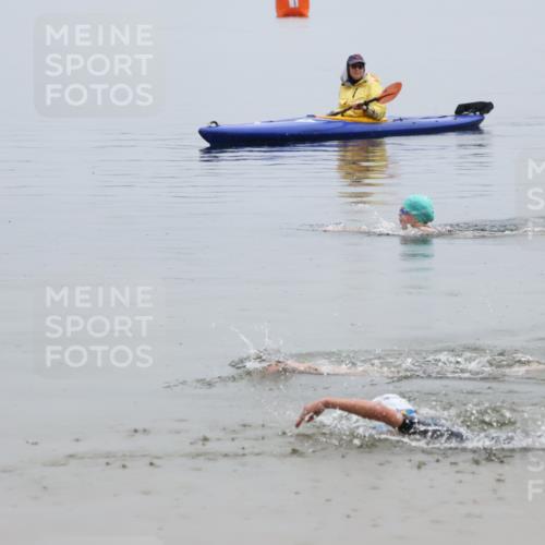 21.06.2025 - 27. Vierlanden-Triathlon Lena Gebhardt http://msf.ph/oto/8046465 15.06.2025 15:00:43 Schwimmen  meine-sportfotos.de