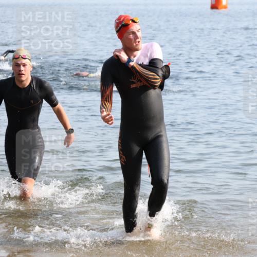 15.06.2025 - 27. Vierlanden-Triathlon Lena Gebhardt http://msf.ph/oto/8046649 15.06.2025 08:43:28 Schwimmen 11, 65, 74, 102, 148 meine-sportfotos.de