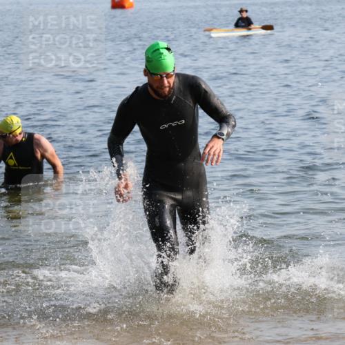 15.06.2025 - 27. Vierlanden-Triathlon Lena Gebhardt http://msf.ph/oto/8046769 15.06.2025 08:43:47 Schwimmen 23, 32, 84, 113 meine-sportfotos.de