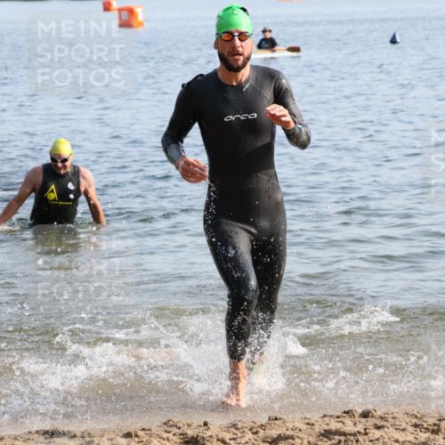 15.06.2025 - 27. Vierlanden-Triathlon Lena Gebhardt http://msf.ph/oto/8046773 15.06.2025 08:43:48 Schwimmen 23, 32, 84, 113 meine-sportfotos.de