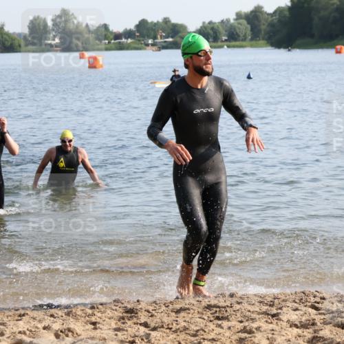 15.06.2025 - 27. Vierlanden-Triathlon Lena Gebhardt http://msf.ph/oto/8046785 15.06.2025 08:43:48 Schwimmen 23, 32, 84, 113 meine-sportfotos.de