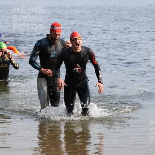 15.06.2025 - 27. Vierlanden-Triathlon Lena Gebhardt http://msf.ph/oto/8047110 15.06.2025 08:45:30 Schwimmen 104, 116, 145 meine-sportfotos.de