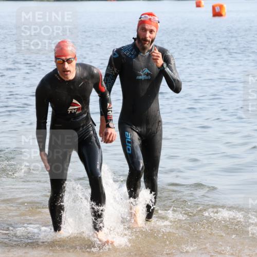 15.06.2025 - 27. Vierlanden-Triathlon Lena Gebhardt http://msf.ph/oto/8047121 15.06.2025 08:45:34 Schwimmen 104, 116, 125, 145 meine-sportfotos.de