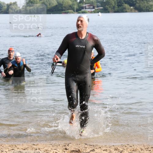 15.06.2025 - 27. Vierlanden-Triathlon Lena Gebhardt http://msf.ph/oto/8047152 15.06.2025 08:45:41 Schwimmen 104, 116, 125, 145, 150 meine-sportfotos.de