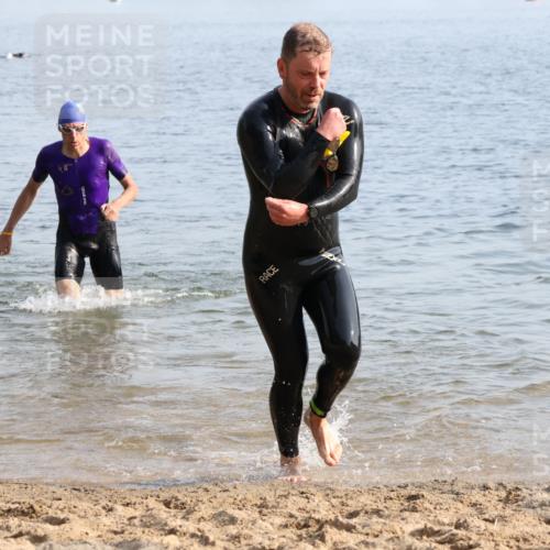 15.06.2025 - 27. Vierlanden-Triathlon Lena Gebhardt http://msf.ph/oto/8047226 15.06.2025 08:45:59 Schwimmen 13, 106, 134, 142, 150, 152, 194 meine-sportfotos.de
