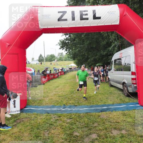 21.06.2025 - 27. Vierlanden-Triathlon MichiJ http://msf.ph/oto/8047633 15.06.2026 14:14:00 Ziel 826, 1170, 1284 meine-sportfotos.de