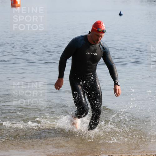 15.06.2025 - 27. Vierlanden-Triathlon Lena Gebhardt http://msf.ph/oto/8047794 15.06.2025 08:53:10 Schwimmen 133 meine-sportfotos.de