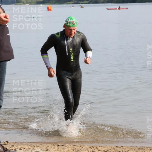 15.06.2025 - 27. Vierlanden-Triathlon Lena Gebhardt http://msf.ph/oto/8047880 15.06.2025 08:54:45 Schwimmen 108 meine-sportfotos.de
