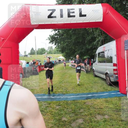 21.06.2025 - 27. Vierlanden-Triathlon MichiJ http://msf.ph/oto/8047888 15.06.2026 14:15:49 Ziel 1172, 1217, 1293, 1309 meine-sportfotos.de