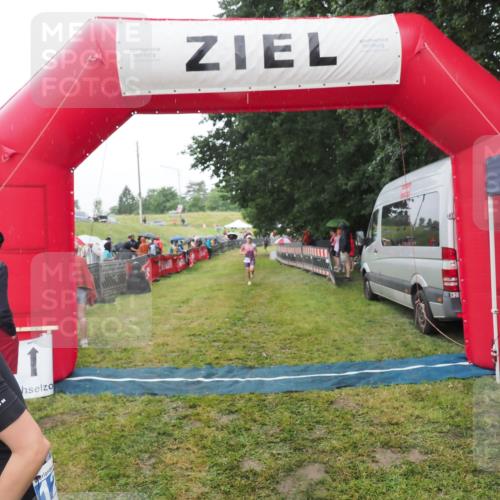 21.06.2025 - 27. Vierlanden-Triathlon MichiJ http://msf.ph/oto/8047904 15.06.2026 14:15:51 Ziel 1172, 1210, 1217, 1293, 1309 meine-sportfotos.de