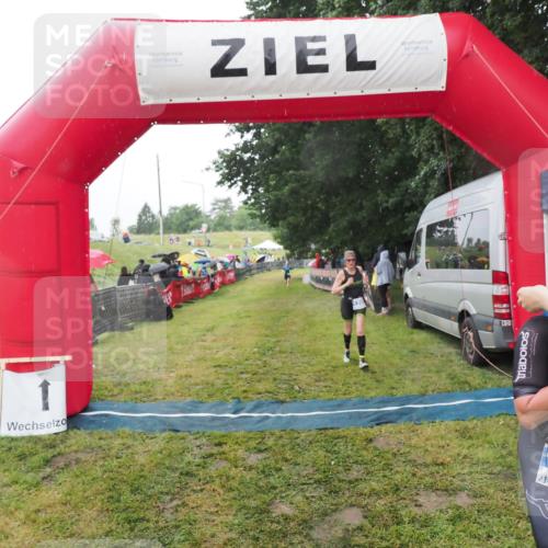 21.06.2025 - 27. Vierlanden-Triathlon MichiJ http://msf.ph/oto/8048864 15.06.2026 14:22:13 Ziel 1201, 1215, 1263, 1315 meine-sportfotos.de
