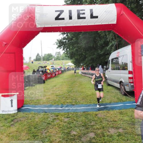 21.06.2025 - 27. Vierlanden-Triathlon MichiJ http://msf.ph/oto/8048875 15.06.2026 14:22:14 Ziel 1201, 1263, 1315 meine-sportfotos.de