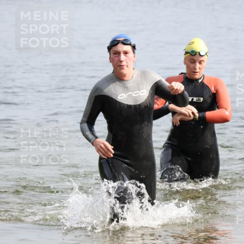 15.06.2025 - 27. Vierlanden-Triathlon Lena Gebhardt http://msf.ph/oto/8048990 15.06.2025 09:11:54 Schwimmen 201, 215, 229, 245 meine-sportfotos.de