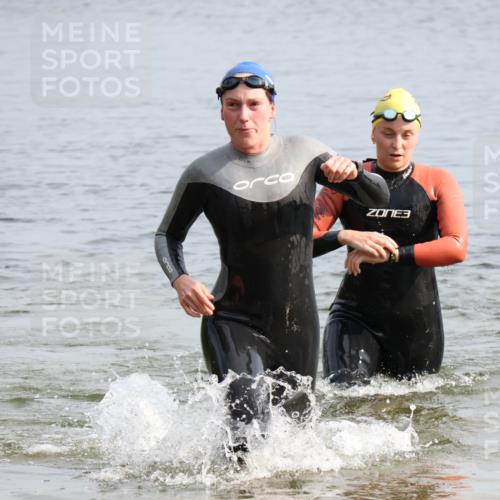 15.06.2025 - 27. Vierlanden-Triathlon Lena Gebhardt http://msf.ph/oto/8048992 15.06.2025 09:11:54 Schwimmen 201, 215, 229, 245 meine-sportfotos.de