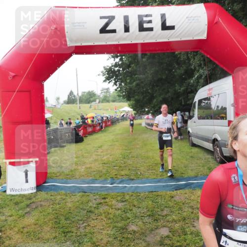 21.06.2025 - 27. Vierlanden-Triathlon MichiJ http://msf.ph/oto/8049235 15.06.2026 14:23:54 Ziel 1184, 1267, 1300 meine-sportfotos.de