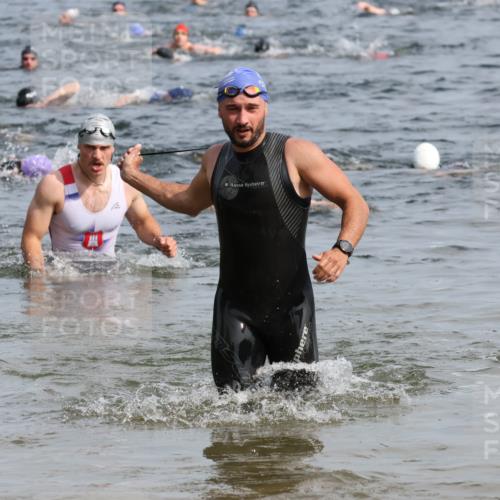 15.06.2025 - 27. Vierlanden-Triathlon Lena Gebhardt http://msf.ph/oto/8049721 15.06.2025 09:55:01 Schwimmen 311, 319, 326, 336, 344, 361 meine-sportfotos.de